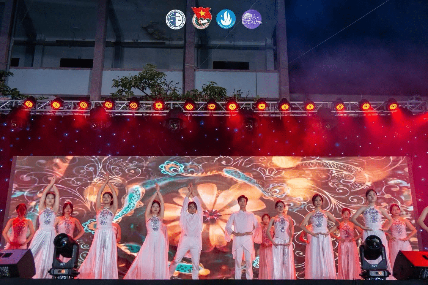 Màn hình LED biểu diễn văn nghệ ngoài trời
