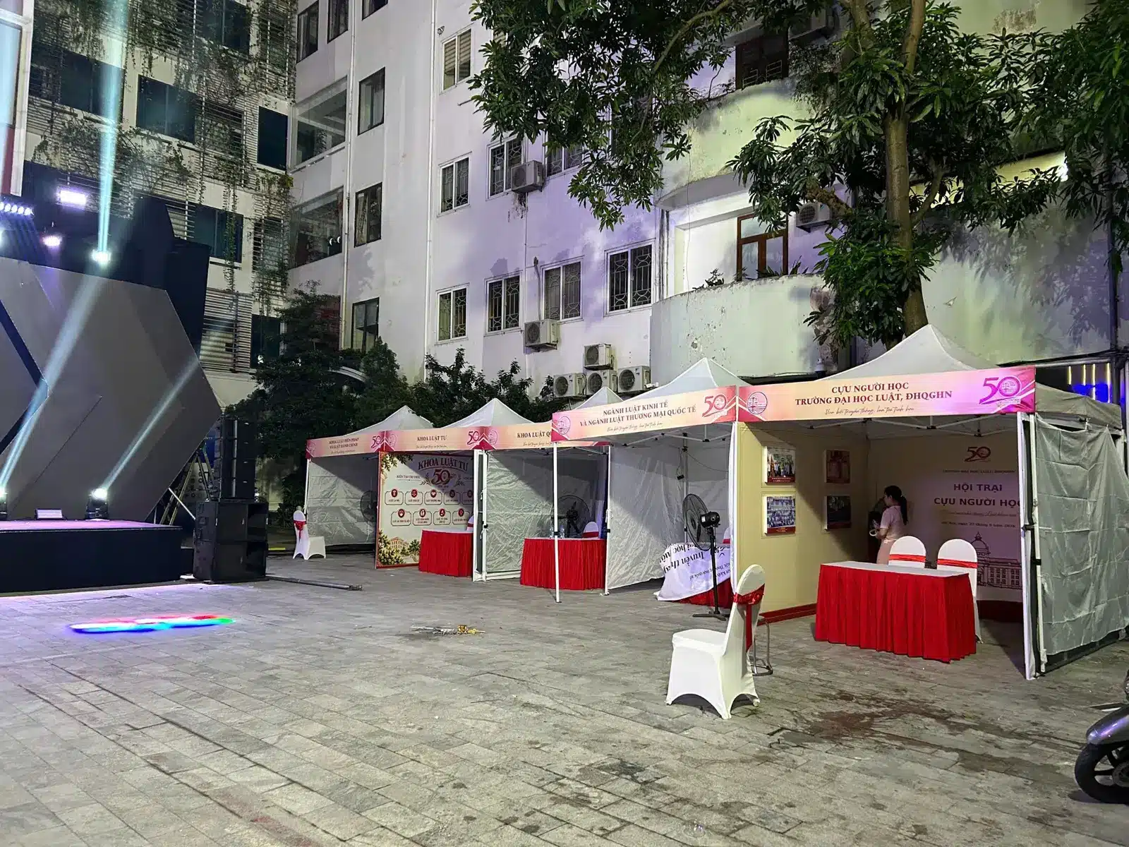 Khu hội trại cựu người học Trường Đại học Luật ĐHQGHN