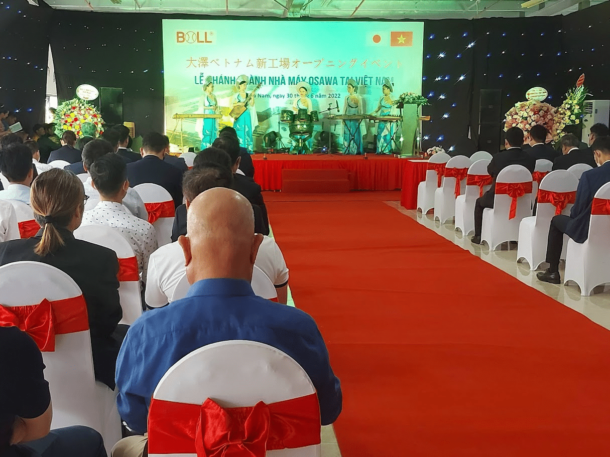 Tiết mục biểu diễn tại lễ khánh thành nhà máy